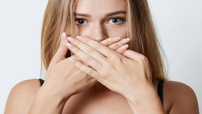 Jak usunąć brzydki zapach z ust i nieświeży oddech