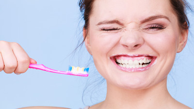 Jak należy dobrze myć zęby