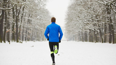 Dlaczego warto zimą uprawiać sport